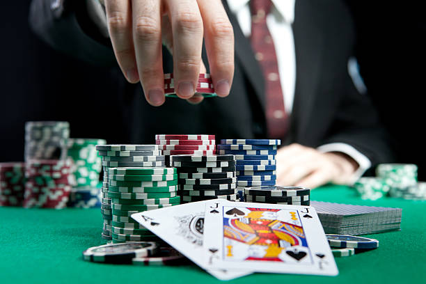 Immerse Yourself in the Action: Live Casino Games at Your Fingertips